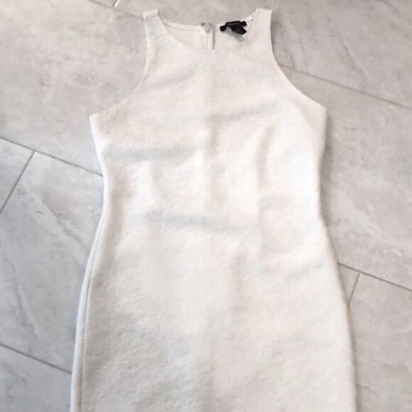 🌸 Forever 21🌸Pretty High Neck White Dress with Floral Lace Pattern - Picture 5 of 8